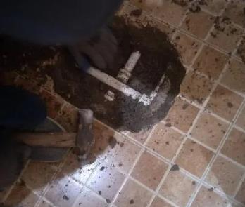 泉州市卫生间漏水维修公司为您分享下卫生间渗水如何处理及注意事项