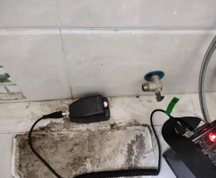 泉州市屋顶漏水维修公司分享下卫生间漏水的危害及解决方法